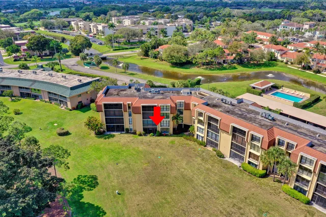 $2,500 | 5390 Woodland Lakes Drive, Unit 102, Palm Beach Gardens, FL 33418