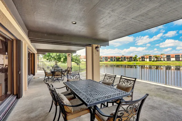 $2,500 | 5390 Woodland Lakes Drive, Unit 102, Palm Beach Gardens, FL 33418
