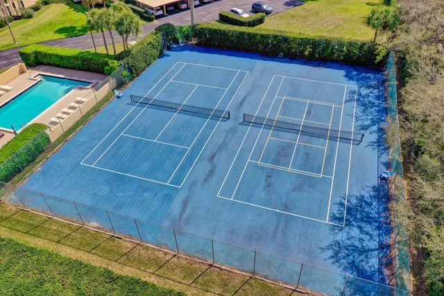 $2,500 | 5390 Woodland Lakes Drive, Unit 102, Palm Beach Gardens, FL 33418