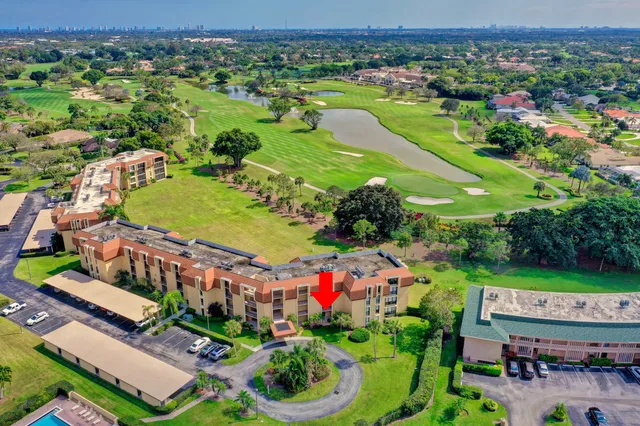 $2,950 | 5390 Woodland Lakes Drive, Unit 102, Palm Beach Gardens, FL 33418