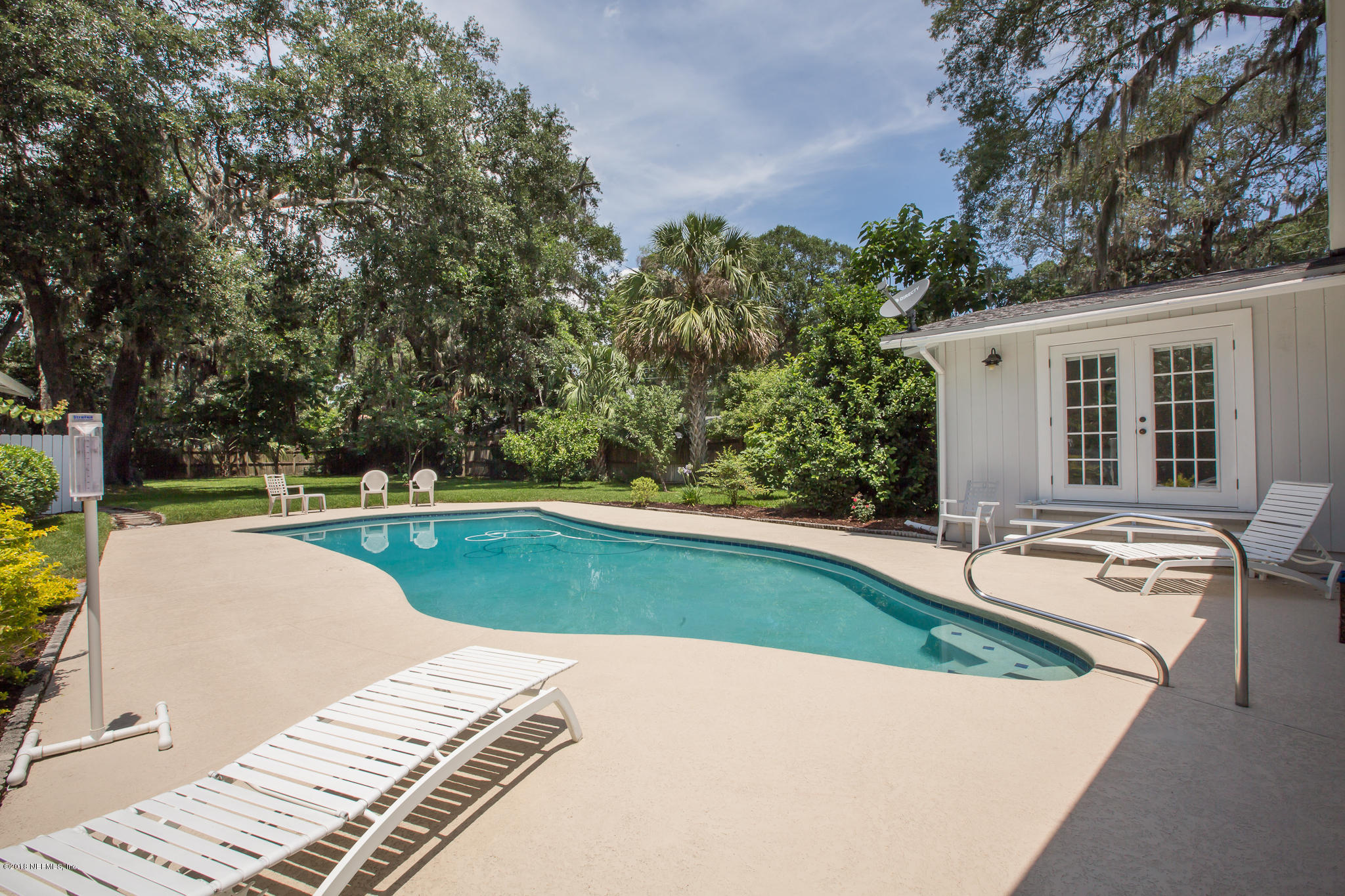 1150 Kings Road Neptune Beach, FL 32266 - Photo 31 of 41 Pool
