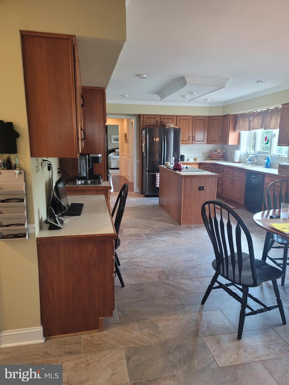 73 Island Road Monroeville, NJ 08343 - Photo 17 of 45 Full kitchen view from family room