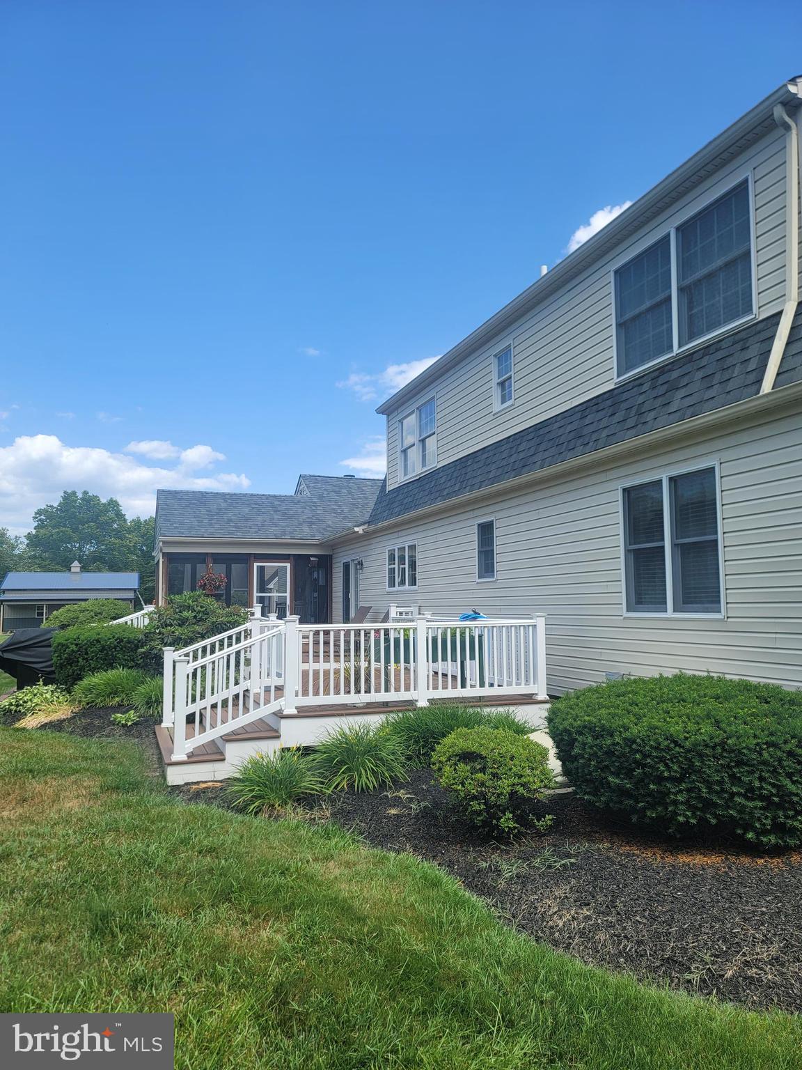 73 Island Road Monroeville, NJ 08343 - Photo 38 of 45 Exterior side view of deck and sun porch
