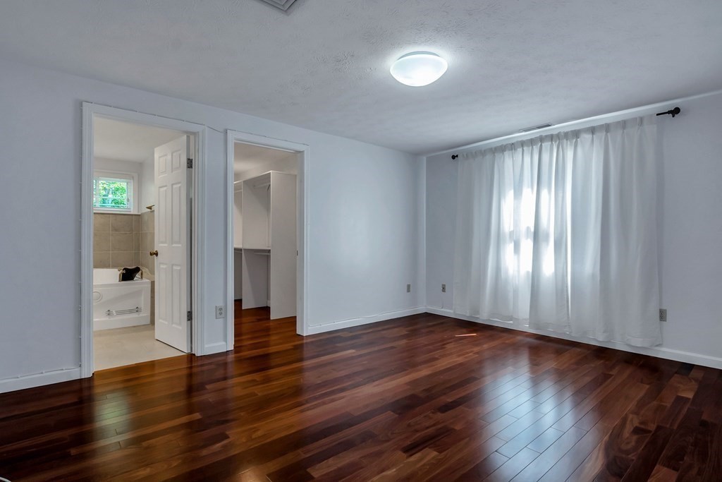 95 Chippy Lane Methuen, MA 01844 - Photo 11 of 31