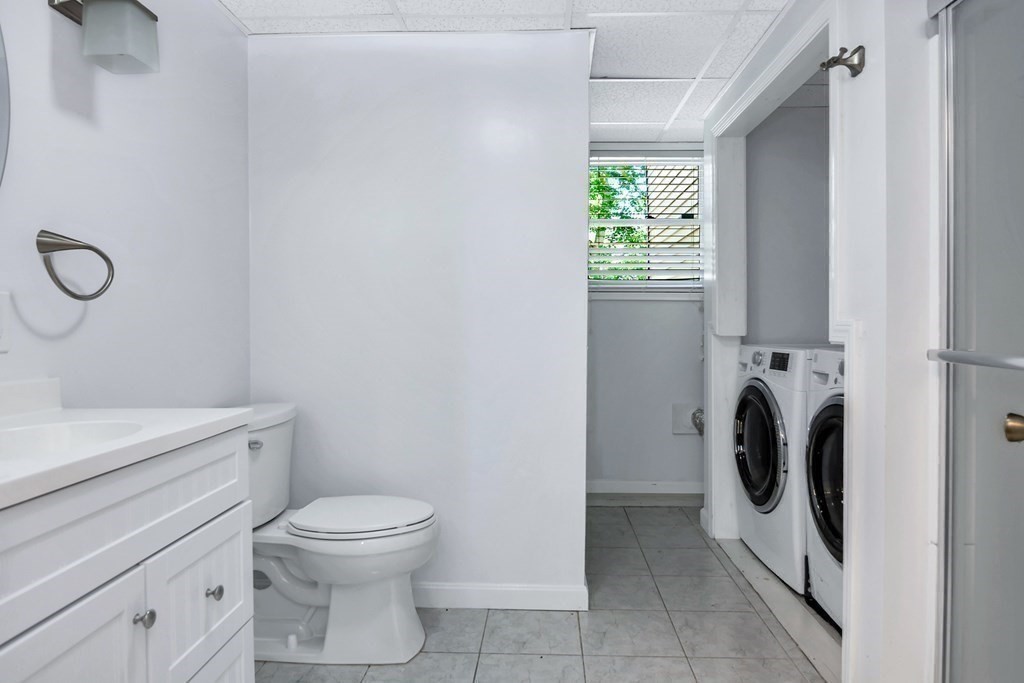 95 Chippy Lane Methuen, MA 01844 - Photo 19 of 31