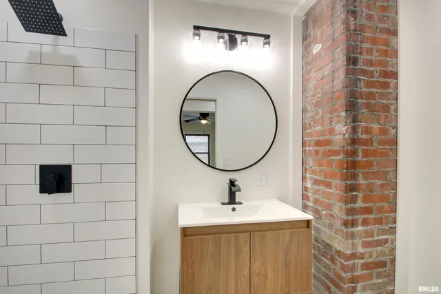 $179,000 | 1325 Locust Street, Quincy, IL 62301