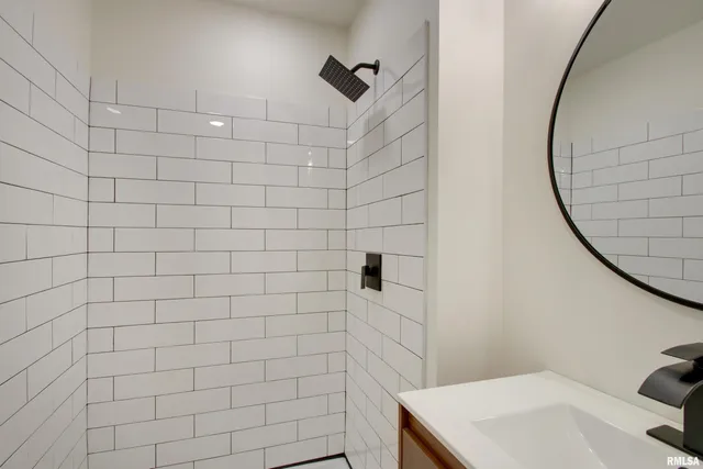 $179,000 | 1325 Locust Street, Quincy, IL 62301