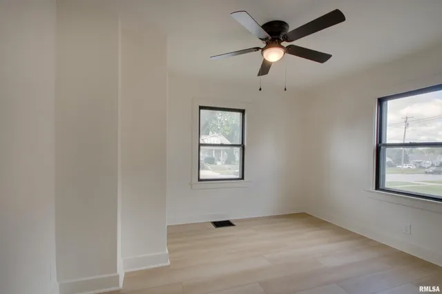 $179,000 | 1325 Locust Street, Quincy, IL 62301