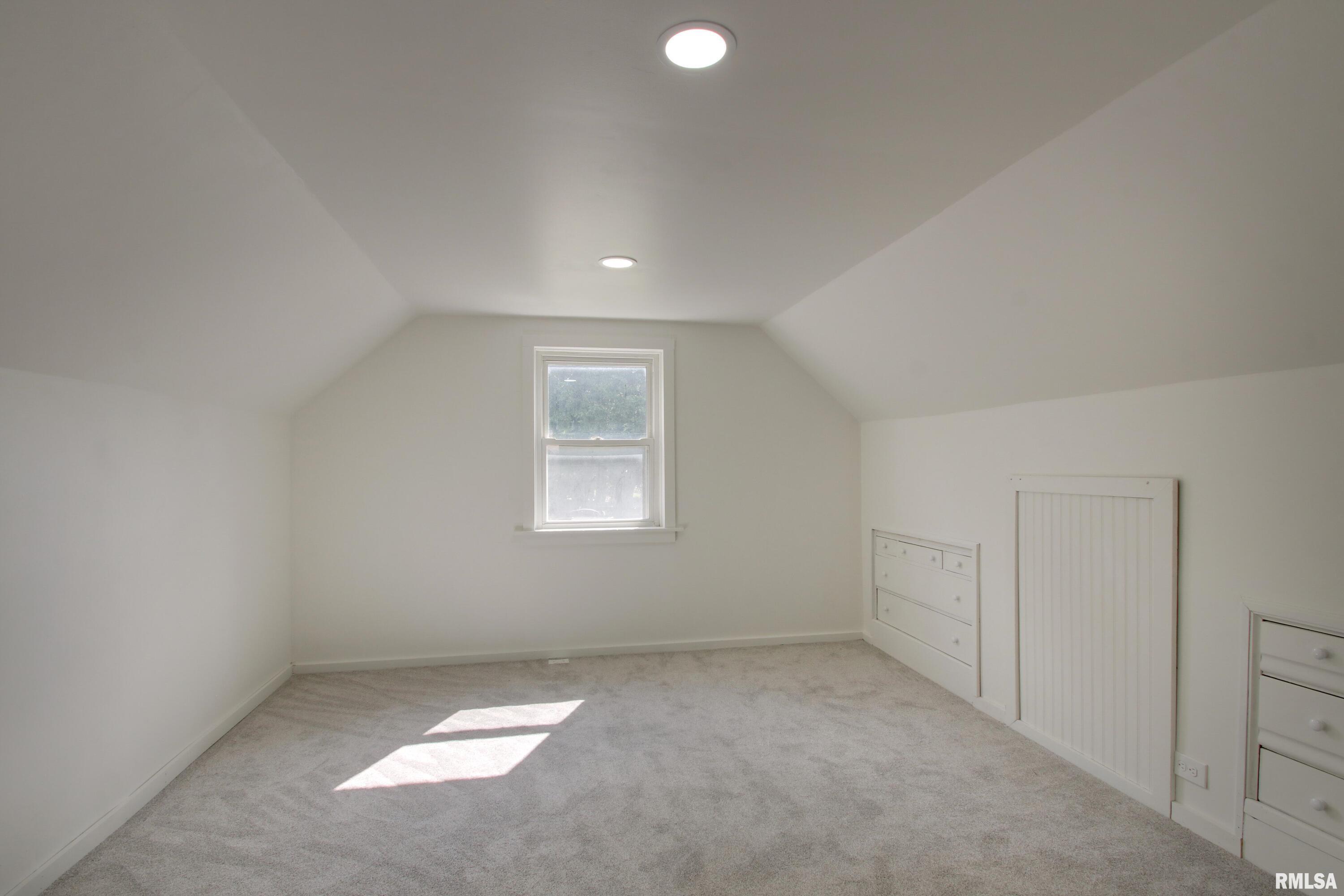 1325 Locust Street Quincy, IL 62301 - Photo 18 of 23