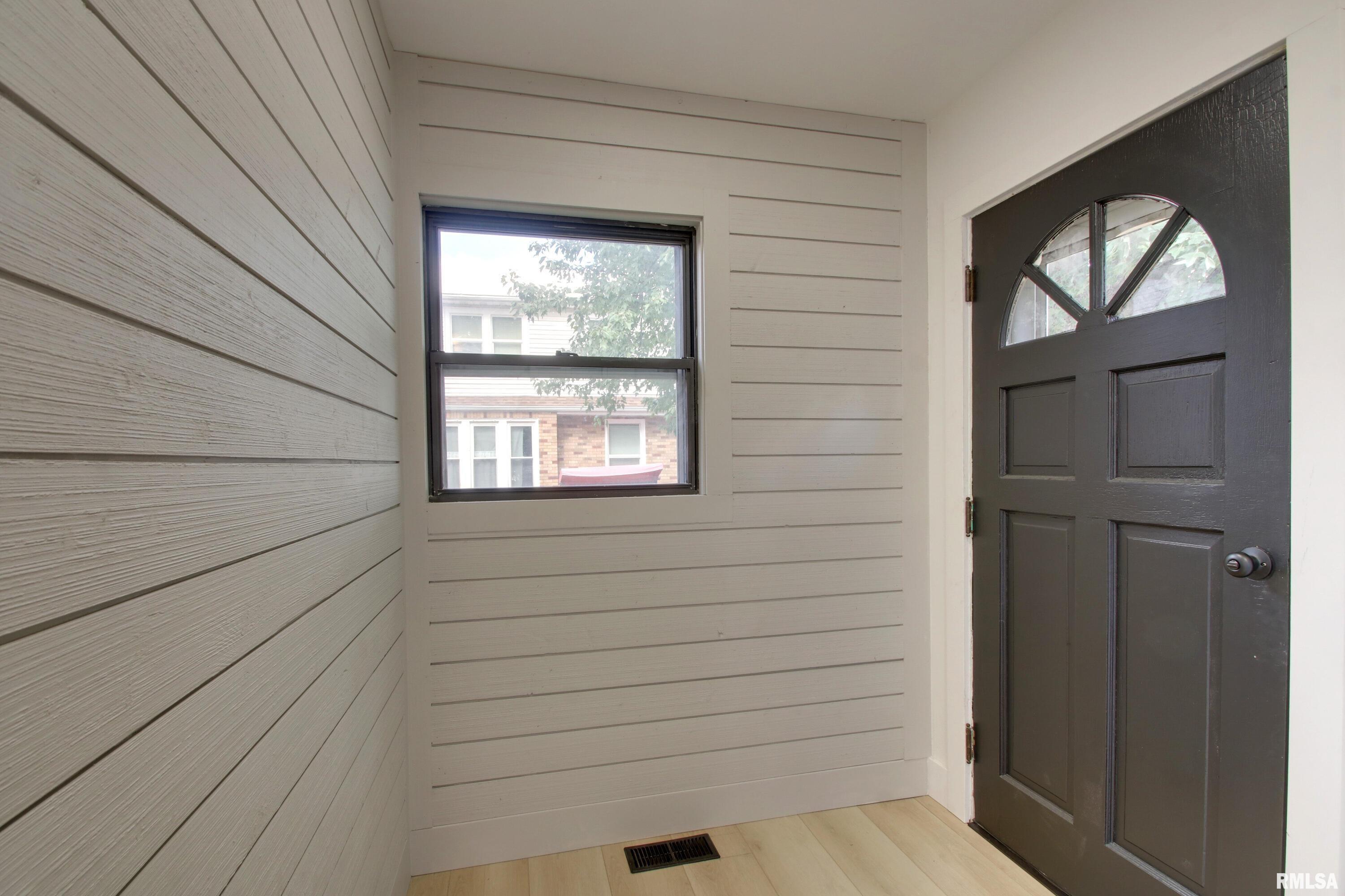 1325 Locust Street Quincy, IL 62301 - Photo 20 of 23