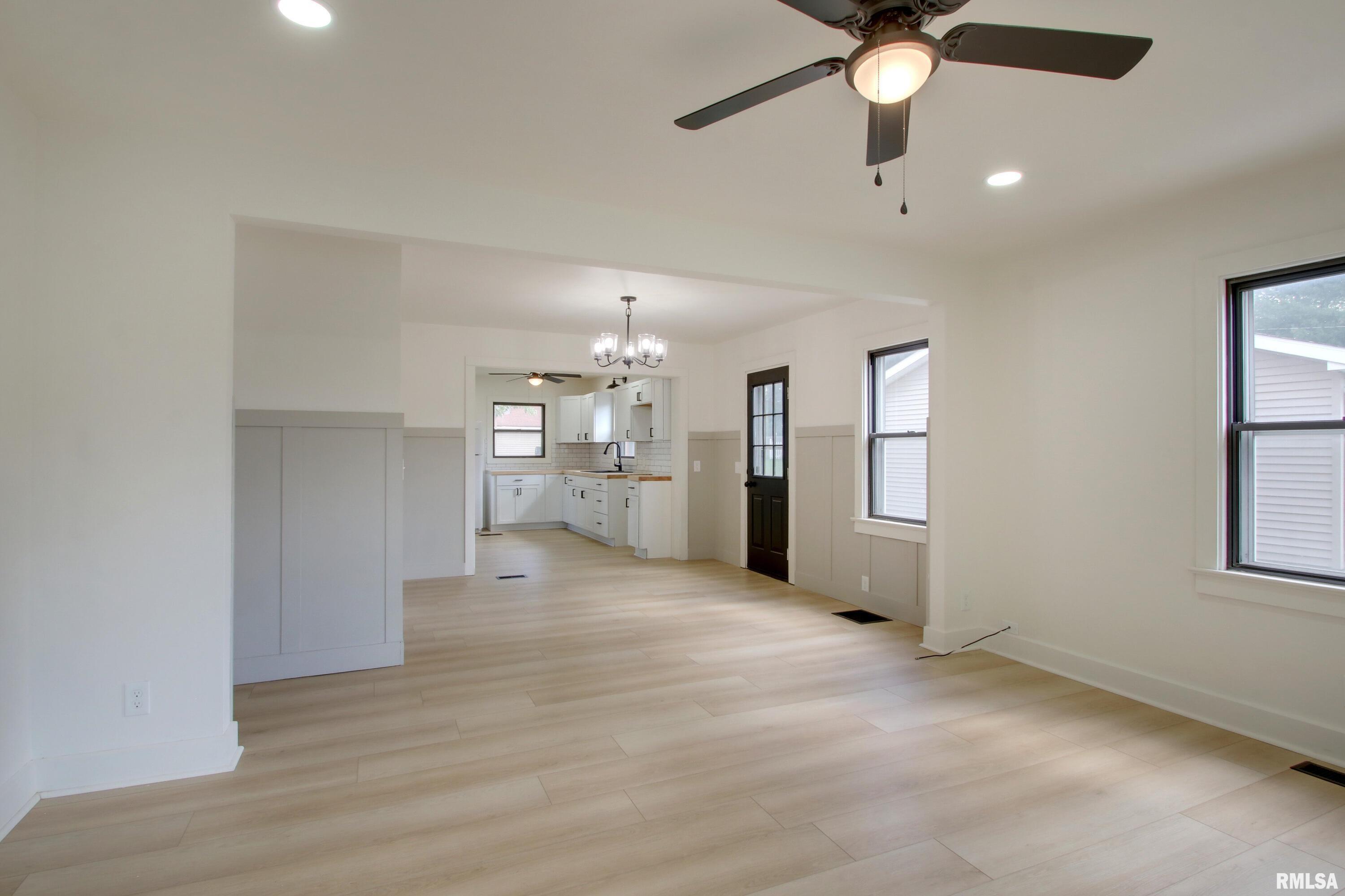 1325 Locust Street Quincy, IL 62301 - Photo 9 of 23