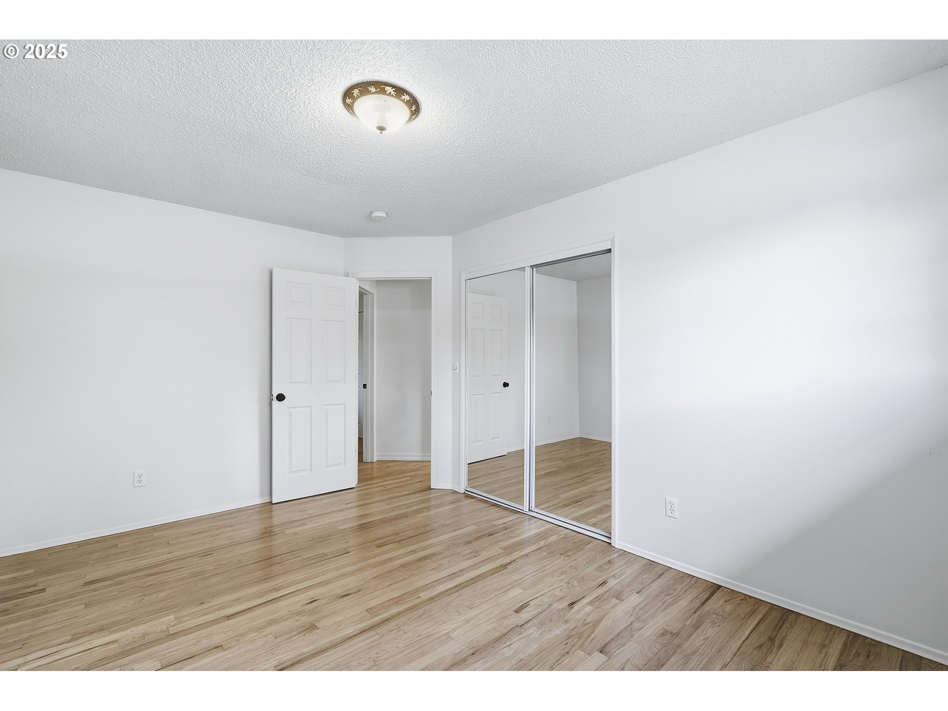 1422 Southeast 209th Avenue Gresham, OR 97030 - Photo 32 of 46 a view of an empty room