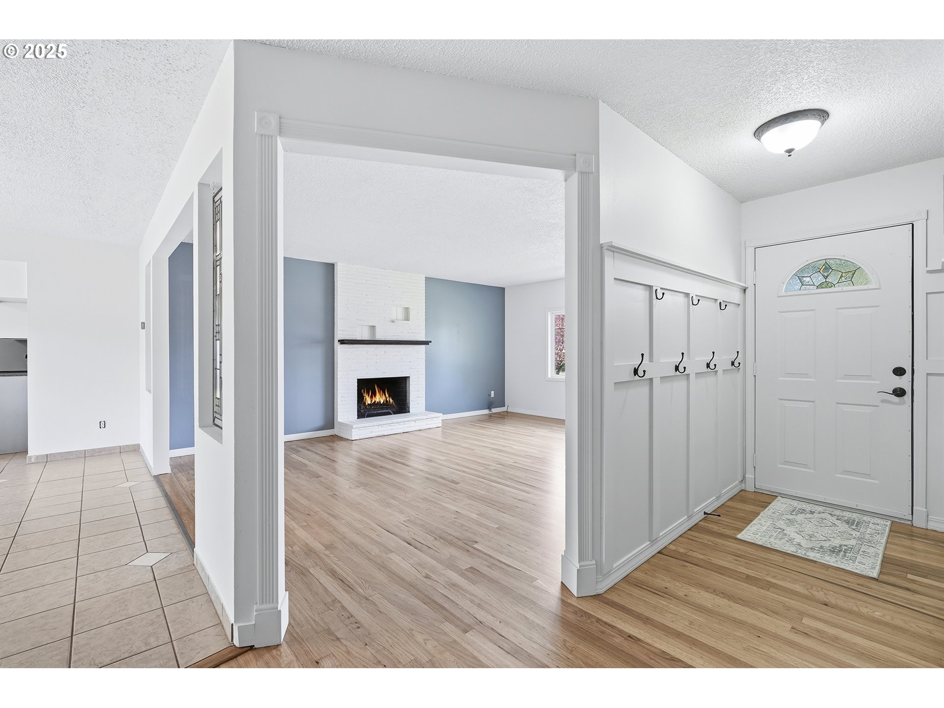 1422 Southeast 209th Avenue Gresham, OR 97030 - Photo 5 of 46 a view of an empty room