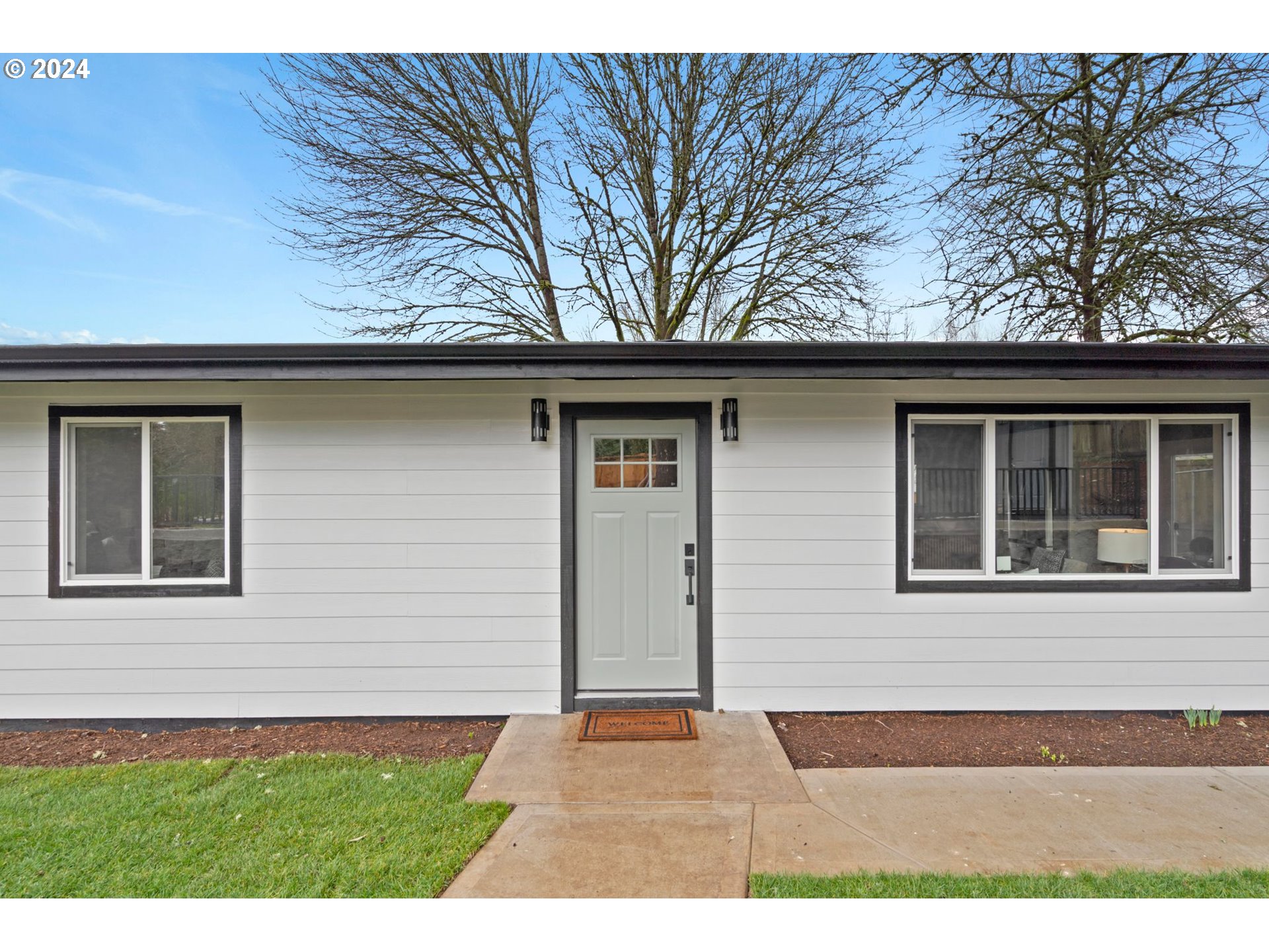 7501 Southwest Taylors Ferry Road Tigard, OR 97223 - Photo 3 of 24 Gallery Image 3