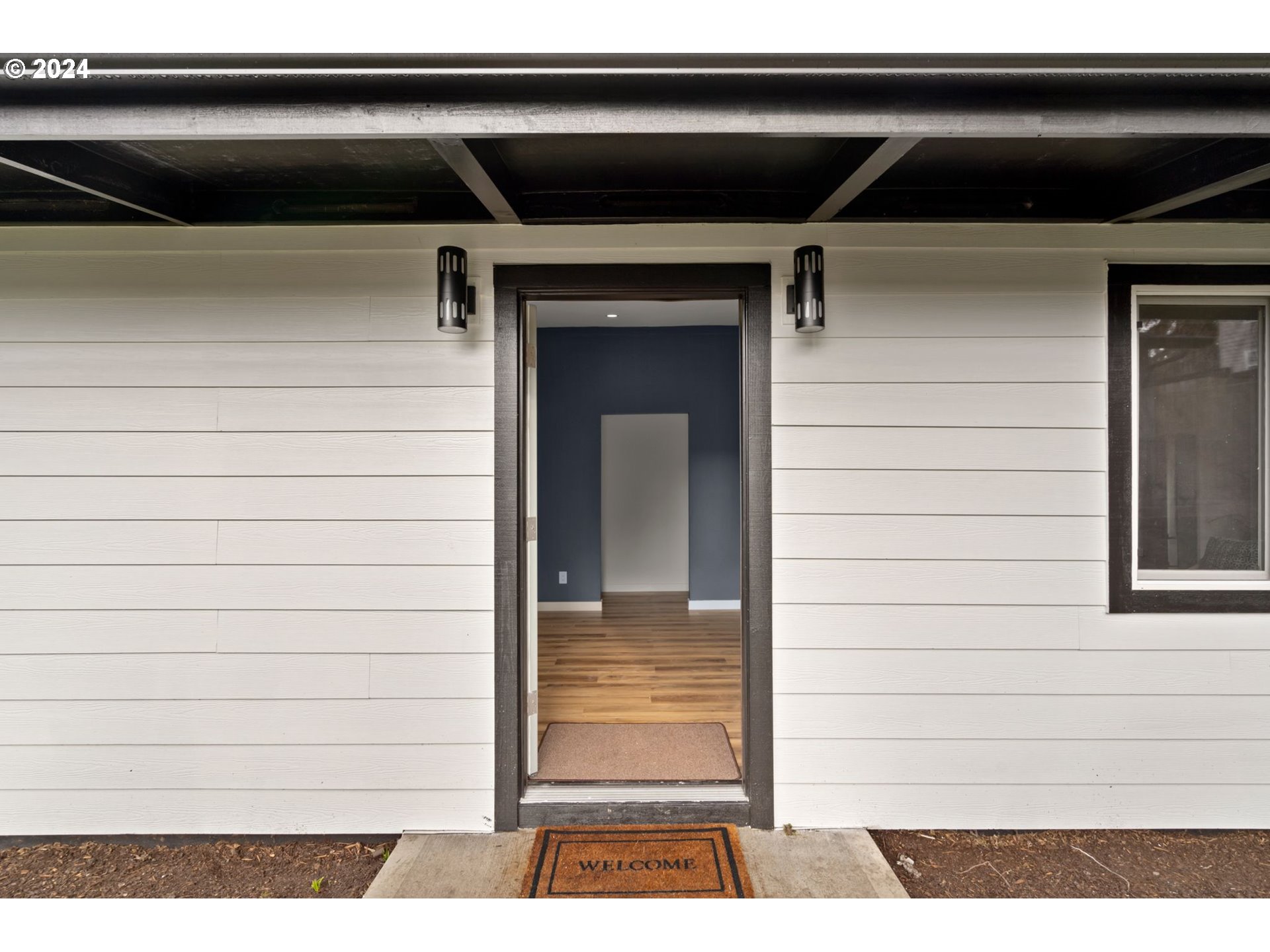 7501 Southwest Taylors Ferry Road Tigard, OR 97223 - Photo 5 of 24 Gallery Image 5