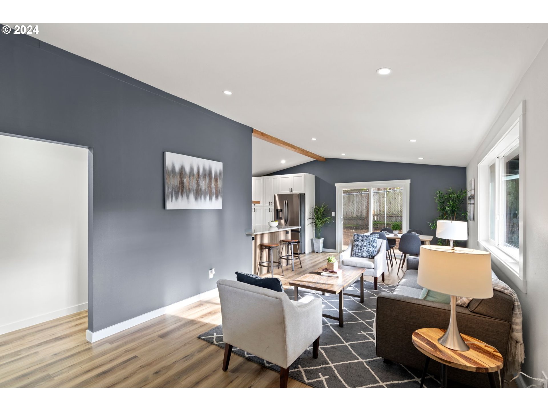 7501 Southwest Taylors Ferry Road Tigard, OR 97223 - Photo 6 of 24 Gallery Image 6