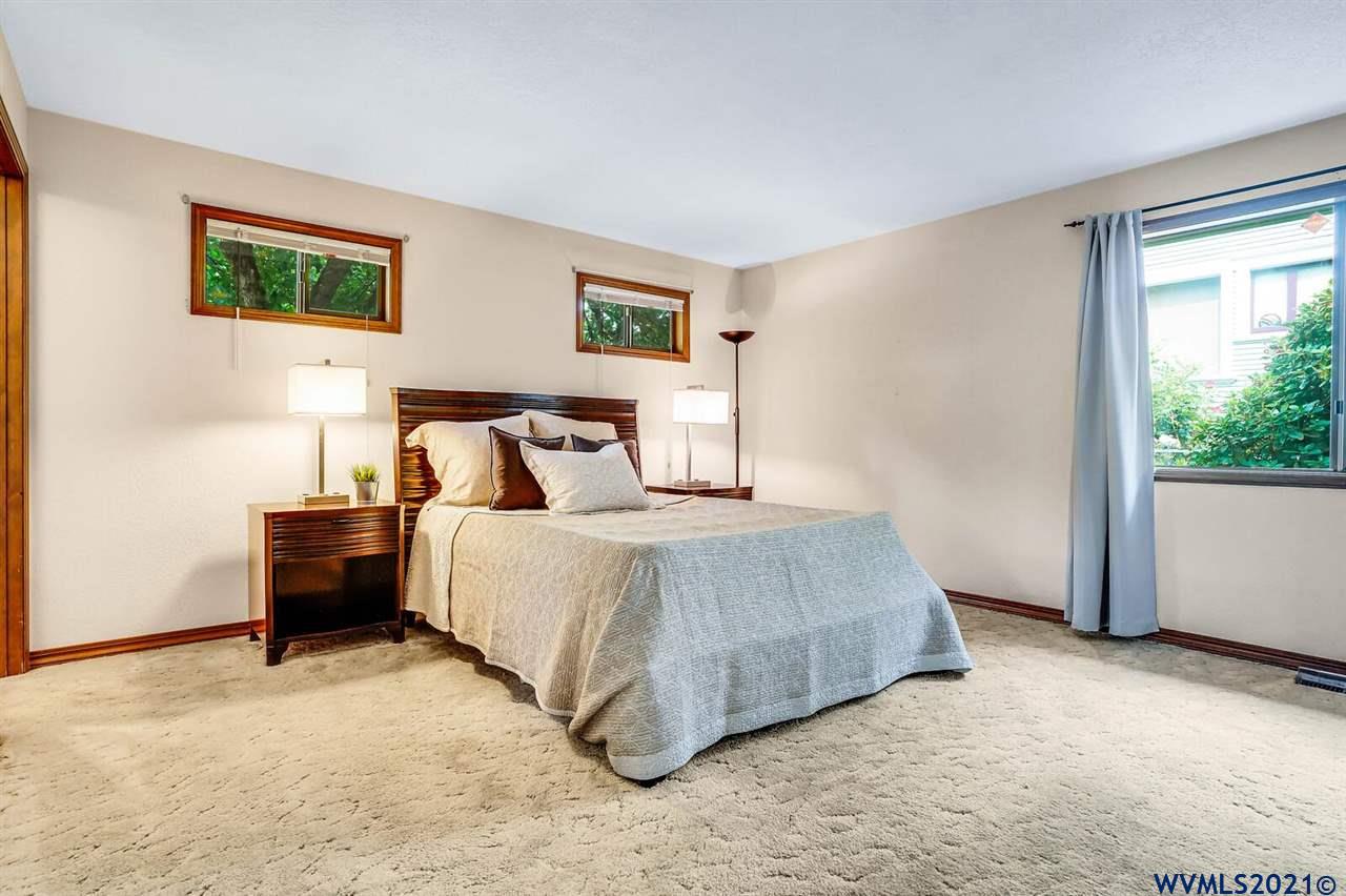 405 Southwest Walnut Street Albany, OR 97321 - Photo 18 of 33