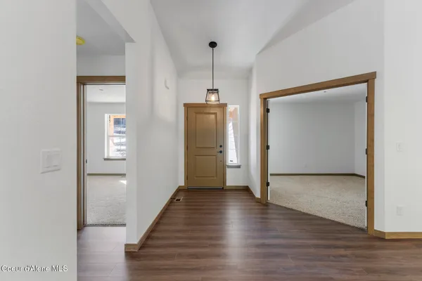 $516,900 | 866 East Valley Street South, Oldtown, ID 83822