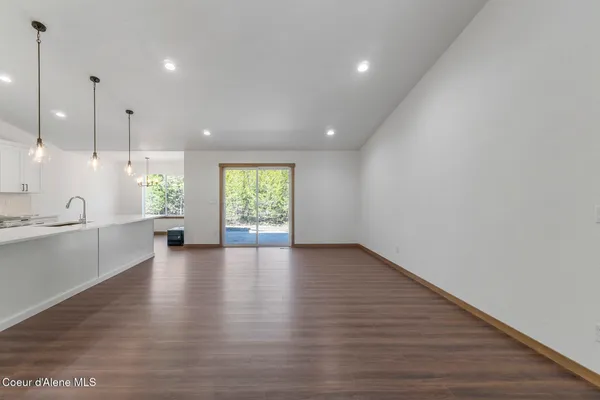 $516,900 | 866 East Valley Street South, Oldtown, ID 83822