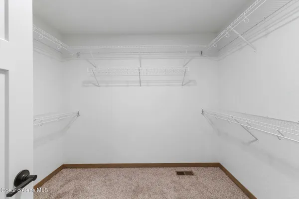 $516,900 | 866 East Valley Street South, Oldtown, ID 83822