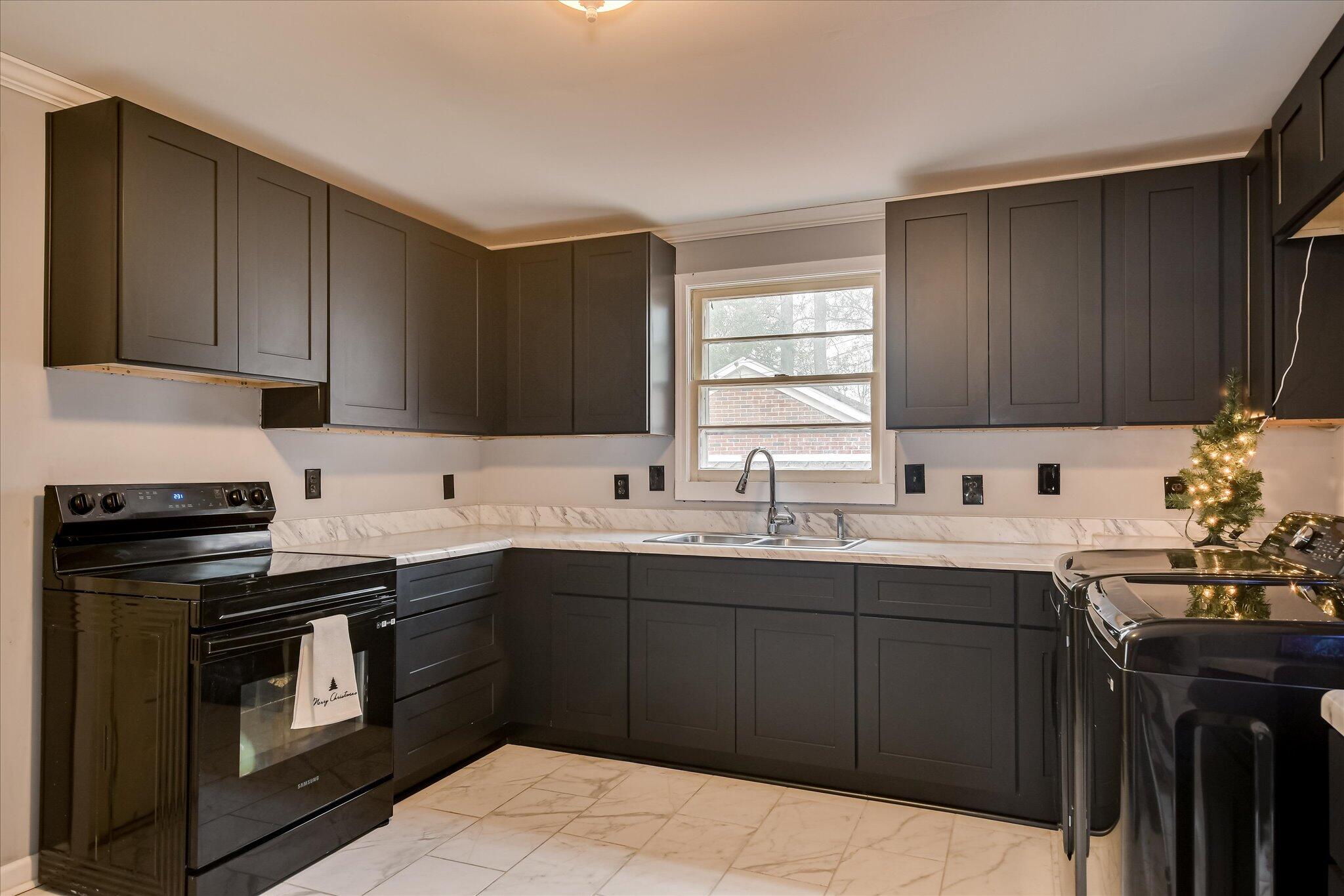 511 Victory Drive Waynesboro, GA 30830 - Photo 11 of 40 12-112