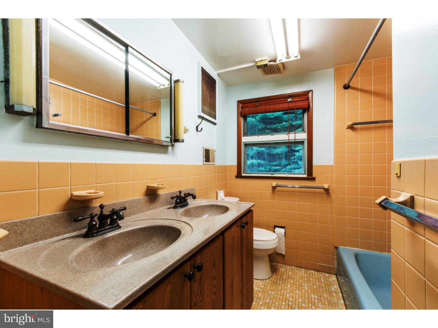 1775 Meadow Road Southampton, PA 18966 - Photo 15 of 25 Gallery Image 15