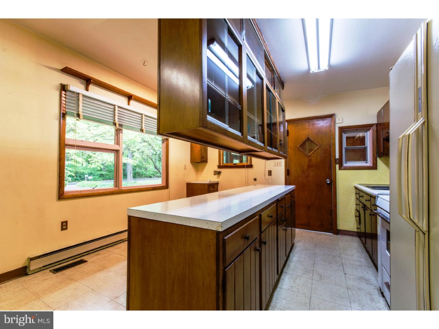 1775 Meadow Road Southampton, PA 18966 - Photo 5 of 25 Gallery Image 5
