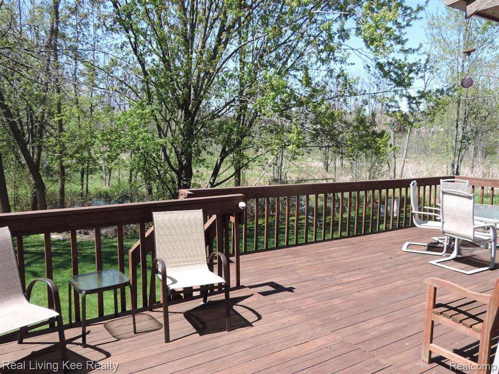 1885 Snowden Court Rochester Hills, MI 48306 - Photo 8 of 47