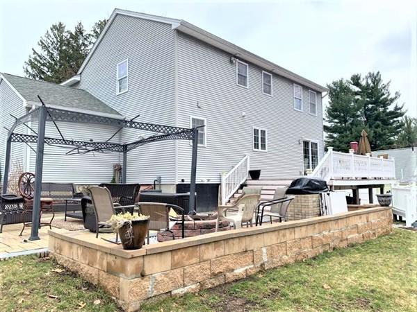 27 Aberdeen Road Springfield, MA 01109 - Photo 3 of 28