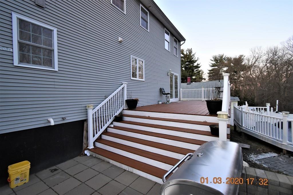 27 Aberdeen Road Springfield, MA 01109 - Photo 6 of 28