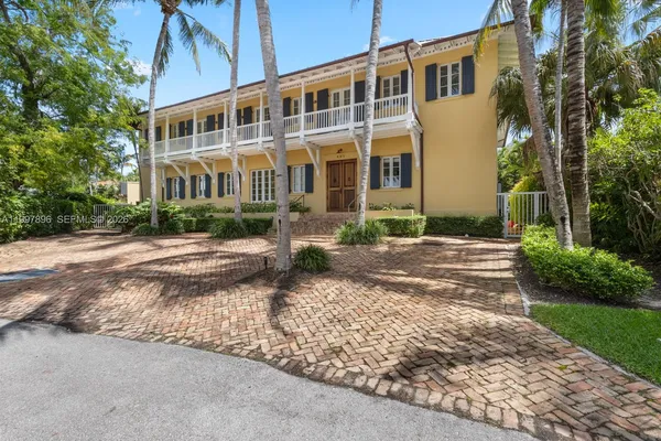 $6,950,000 | 685 Harbor Lane, Key Biscayne, FL 33149