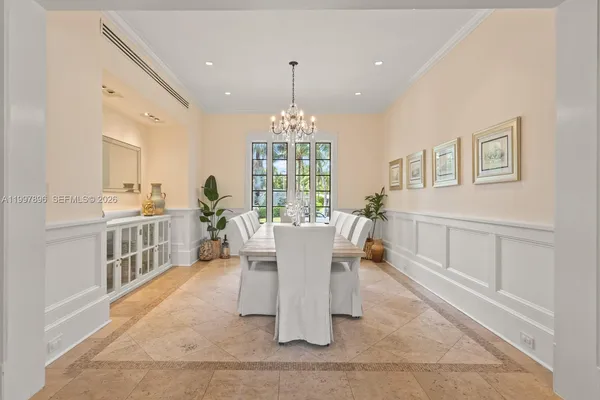 $6,950,000 | 685 Harbor Lane, Key Biscayne, FL 33149