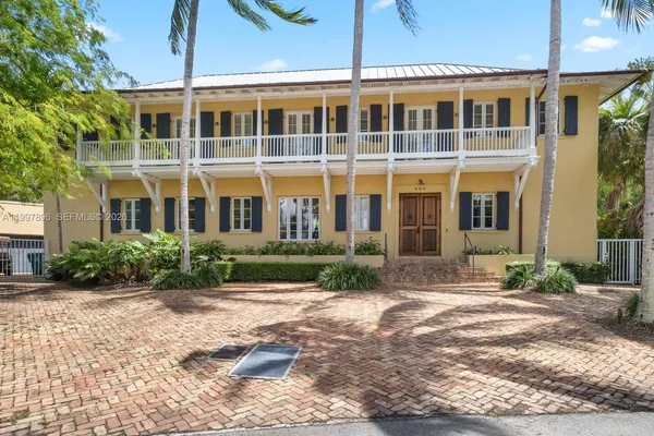 $6,950,000 | 685 Harbor Lane, Key Biscayne, FL 33149