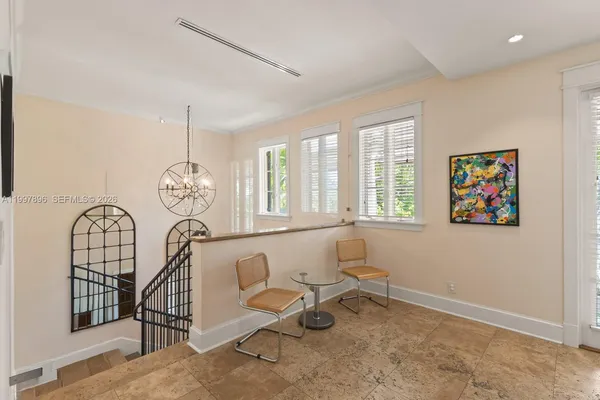 $6,950,000 | 685 Harbor Lane, Key Biscayne, FL 33149