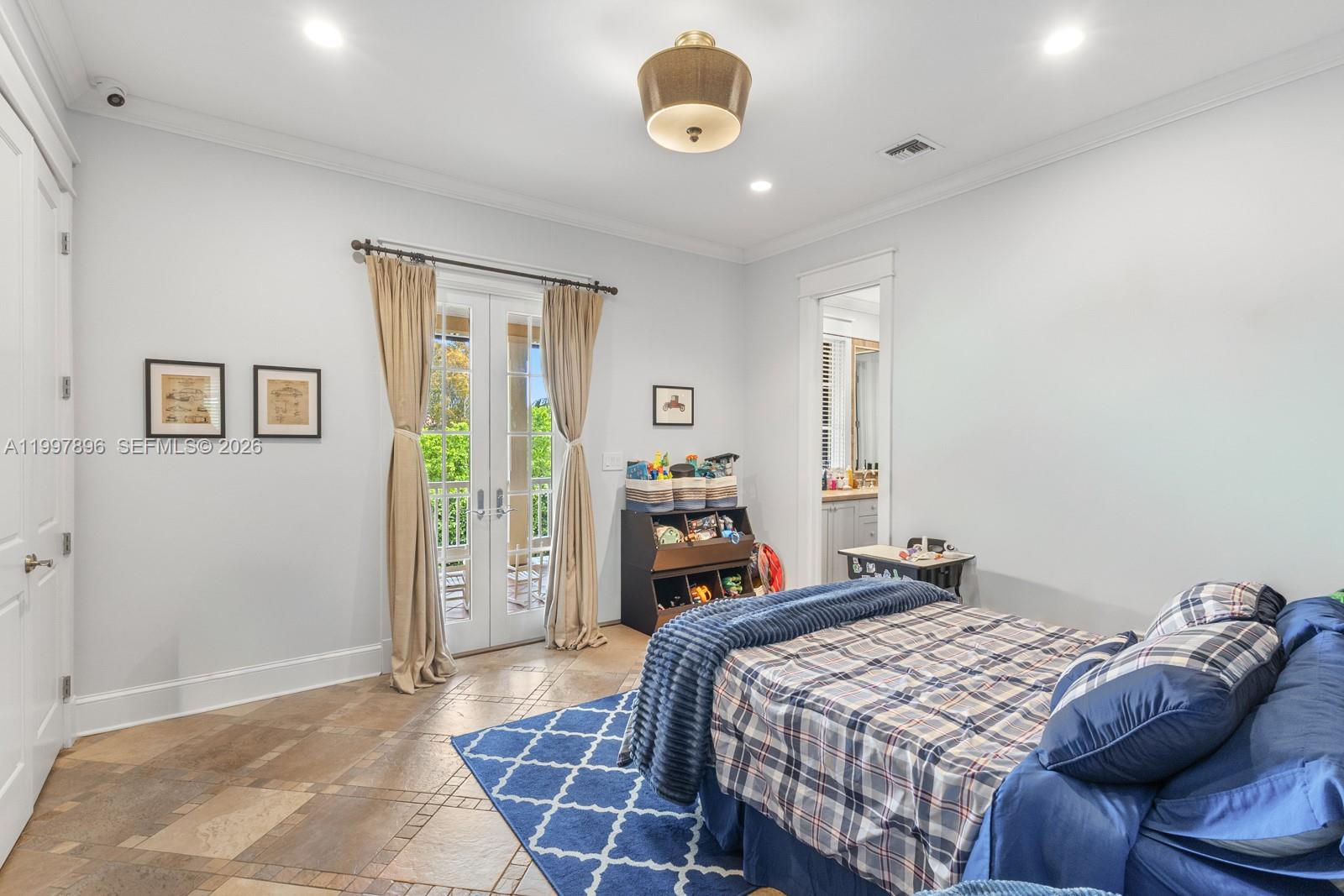 685 Harbor Lane Key Biscayne, FL 33149 - Photo 33 of 45