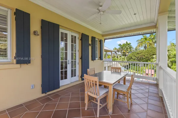 $6,950,000 | 685 Harbor Lane, Key Biscayne, FL 33149