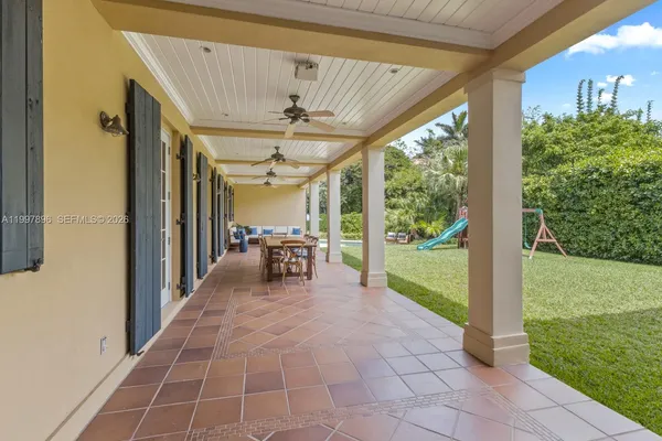 $6,950,000 | 685 Harbor Lane, Key Biscayne, FL 33149