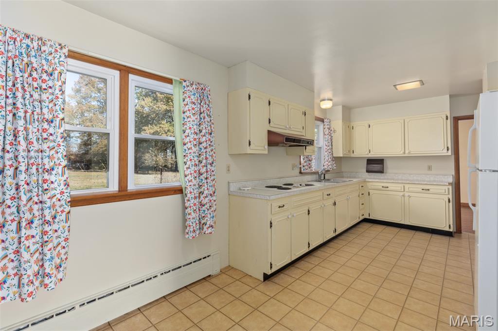 1015 East Clark Street Litchfield, IL 62056 - Photo 11 of 35