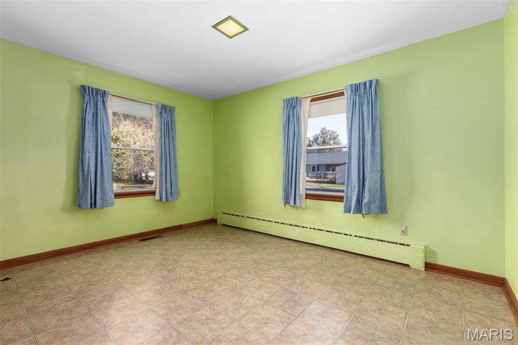 1015 East Clark Street Litchfield, IL 62056 - Photo 19 of 35