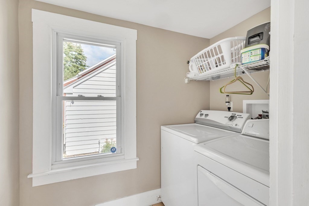 153 Pomeroy Meadow Road Southampton, MA 01073 - Photo 36 of 42 a utility room with dryer and washer