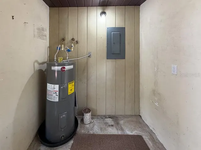 $1,300 | 4190 Northwest 85th Place, Gainesville, FL 32653