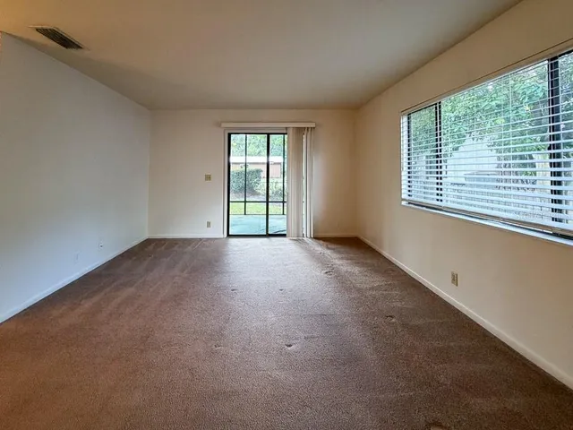 $1,300 | 4190 Northwest 85th Place, Gainesville, FL 32653