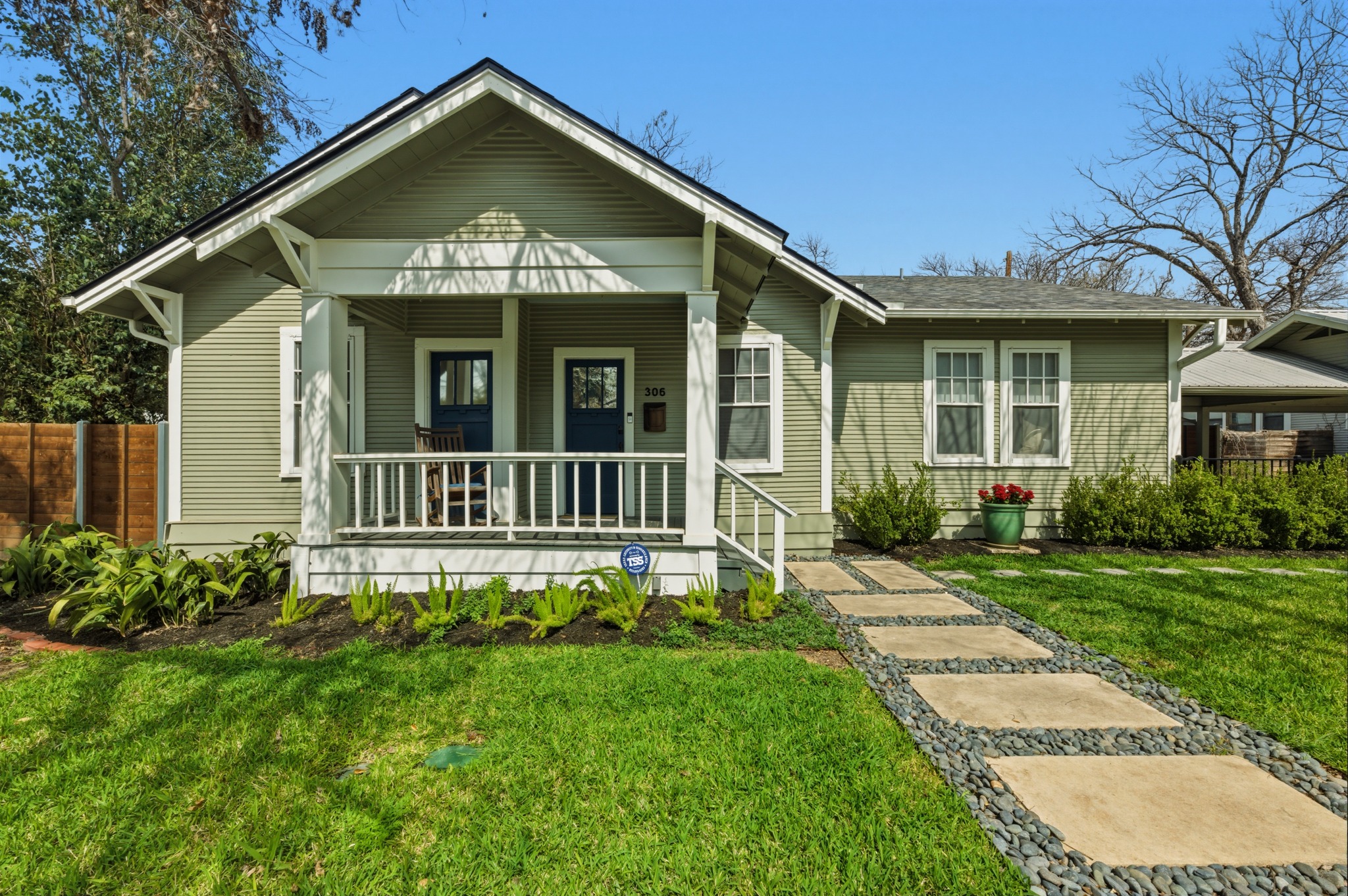 306 West 44th Street, Unit A Austin, TX 78751 - Photo 1 of 38 front view of a house with a yard