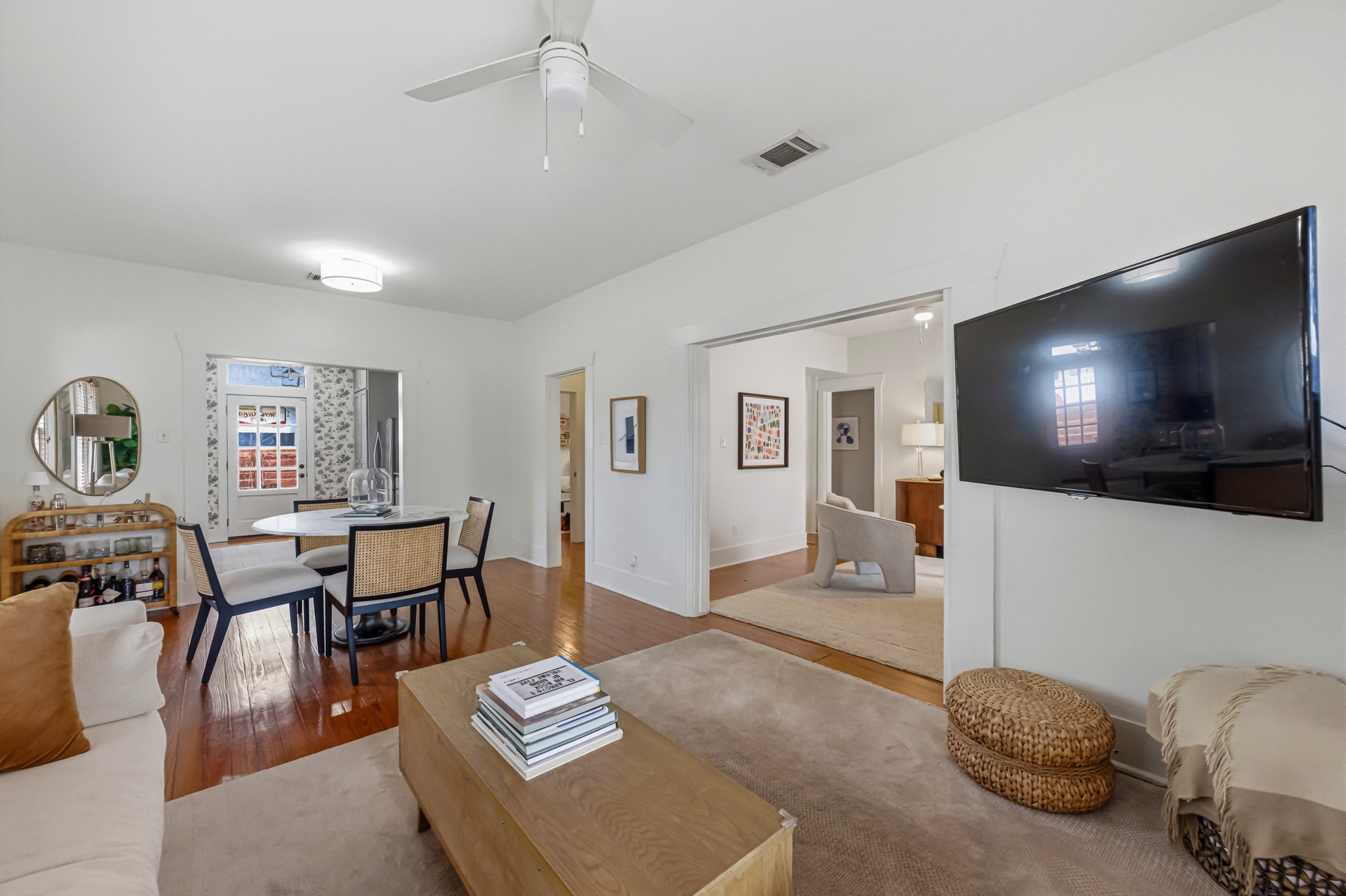 306 West 44th Street, Unit A Austin, TX 78751 - Photo 14 of 38 a living room with furniture and a flat screen tv