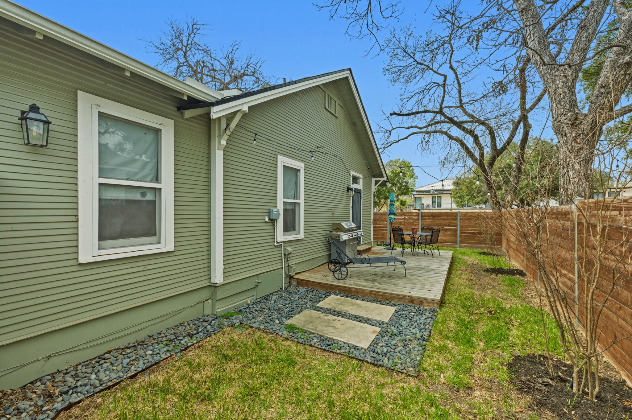 306 West 44th Street, Unit A Austin, TX 78751 - Photo 36 of 38 a house view with a backyard space