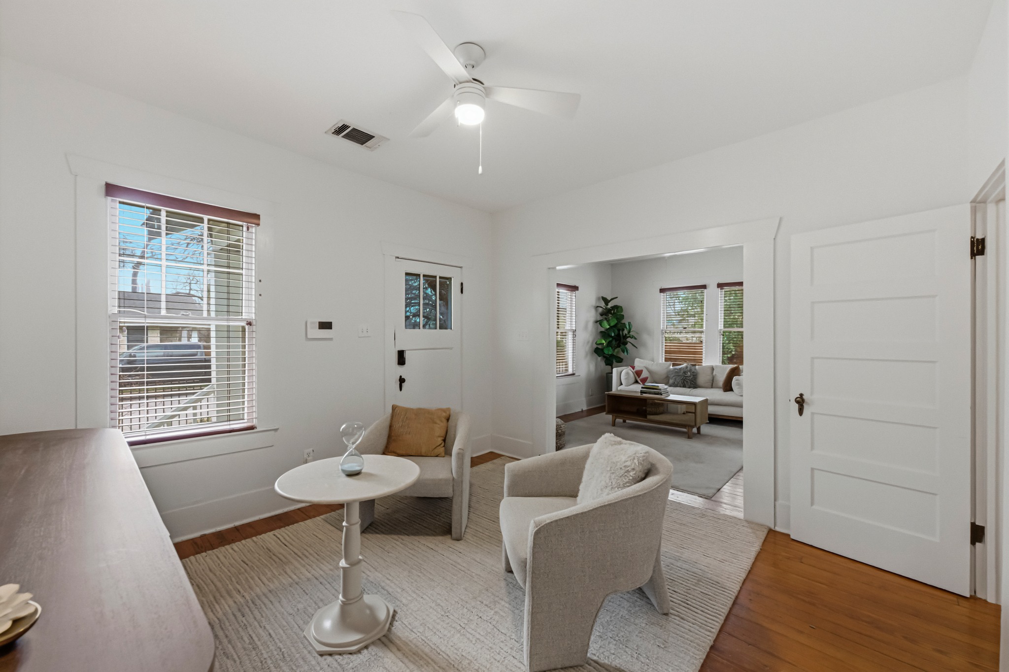 306 West 44th Street, Unit A Austin, TX 78751 - Photo 10 of 38 a living room with furniture and wooden floor