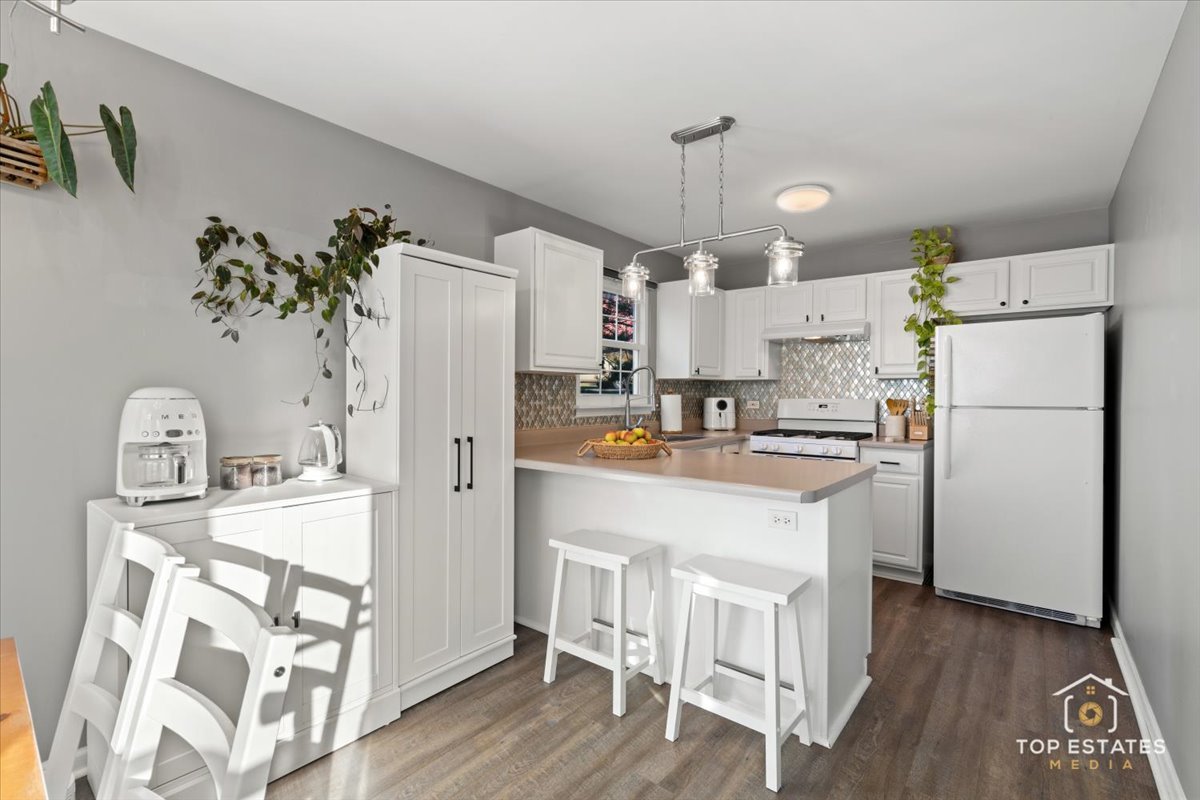 310 Buckingham Circle, Unit B Elgin, IL 60120 - Photo 11 of 36