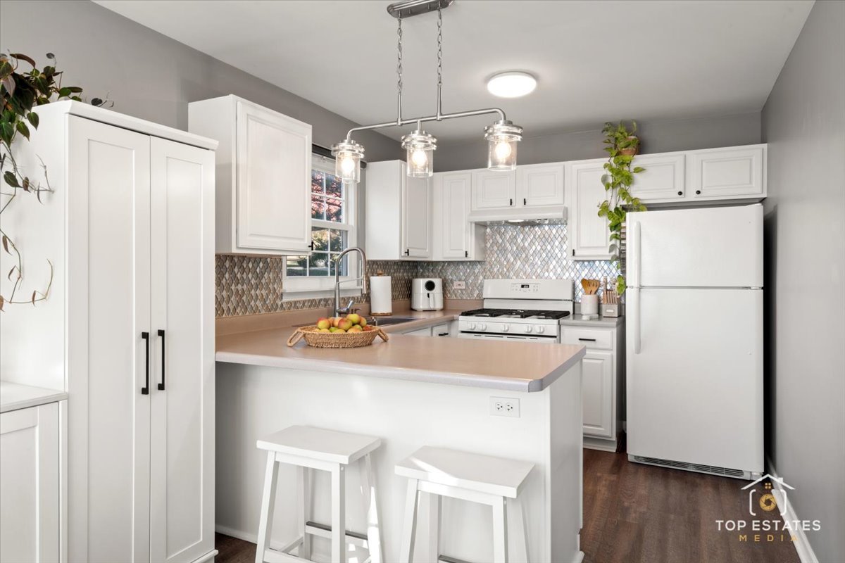 310 Buckingham Circle, Unit B Elgin, IL 60120 - Photo 12 of 36