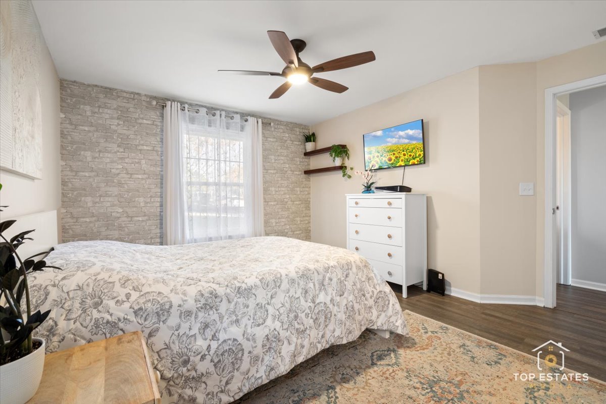 310 Buckingham Circle, Unit B Elgin, IL 60120 - Photo 17 of 36