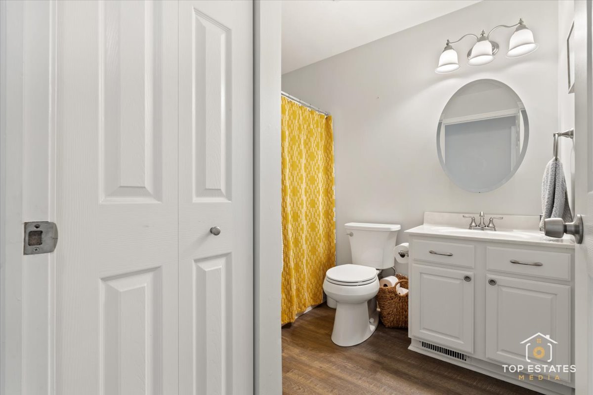 310 Buckingham Circle, Unit B Elgin, IL 60120 - Photo 23 of 36